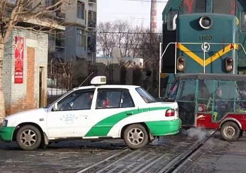 注意！你的车停在了这些地方 就离毁掉不远了