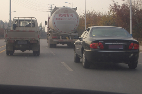 教你逐一化解新手开车上路的四大致命伤