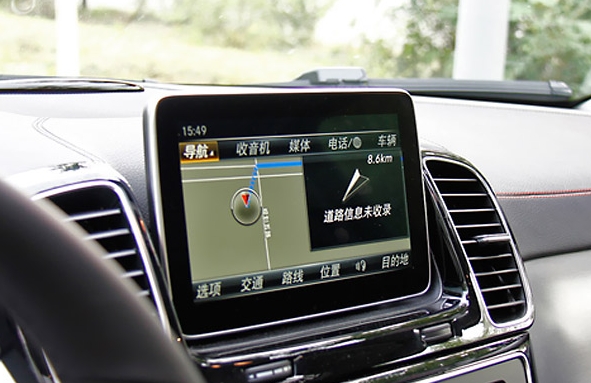 防霾必备手册:雾霾天开车六大注意事项